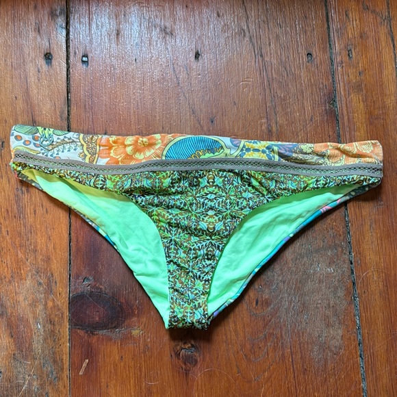Maaji bikini bottoms - Picture 1 of 4